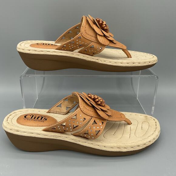 NEW Cliffs by White Mountain Women’s Carnation Thong Sandals Tan Size 8M - Picture 1 of 10